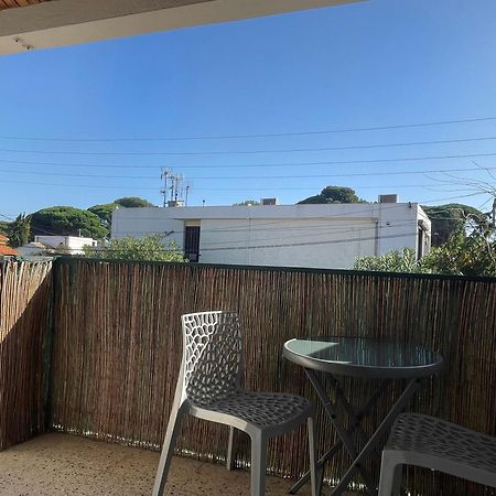 Plage A 400 M Studio Tout Confort Terrasse Clim Parking Hyères المظهر الخارجي الصورة