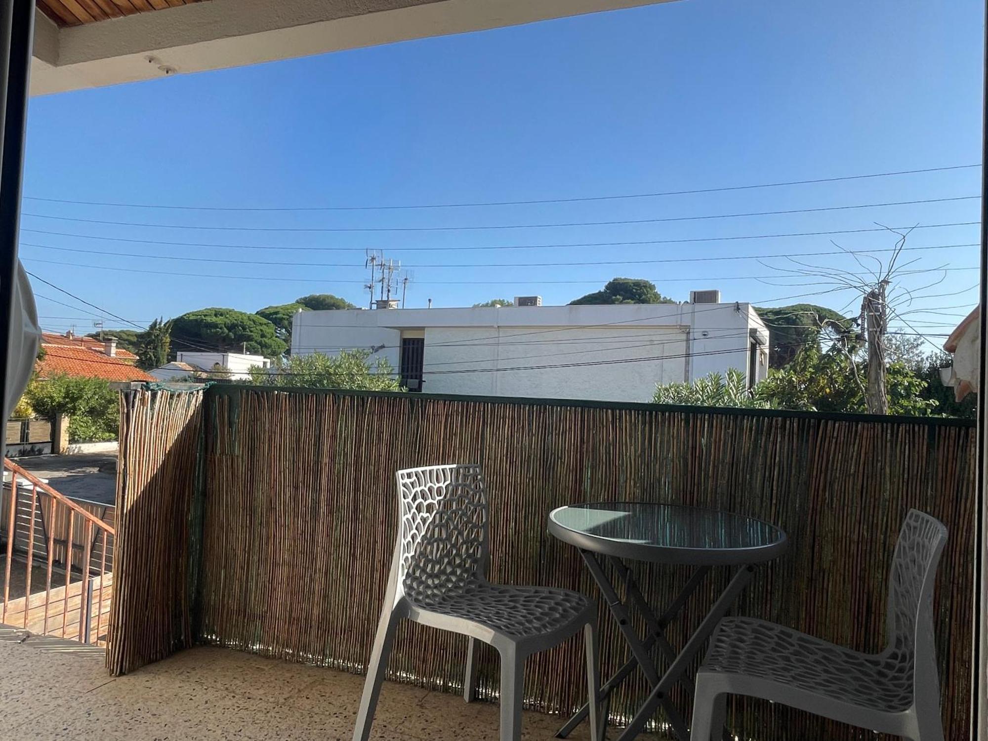 Plage A 400 M Studio Tout Confort Terrasse Clim Parking Hyères المظهر الخارجي الصورة