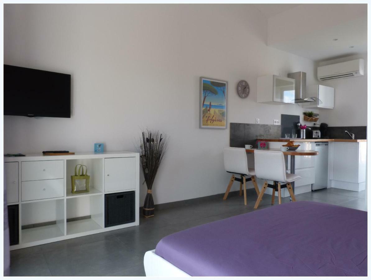 Plage A 400 M Studio Tout Confort Terrasse Clim Parking Hyères المظهر الخارجي الصورة